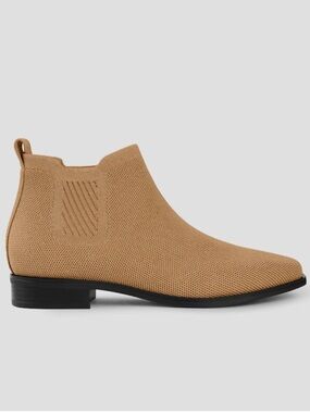 Vivaia Square-Toe Water-Repellent Ankle Boots (Ryan Pro) Size 39/US 8